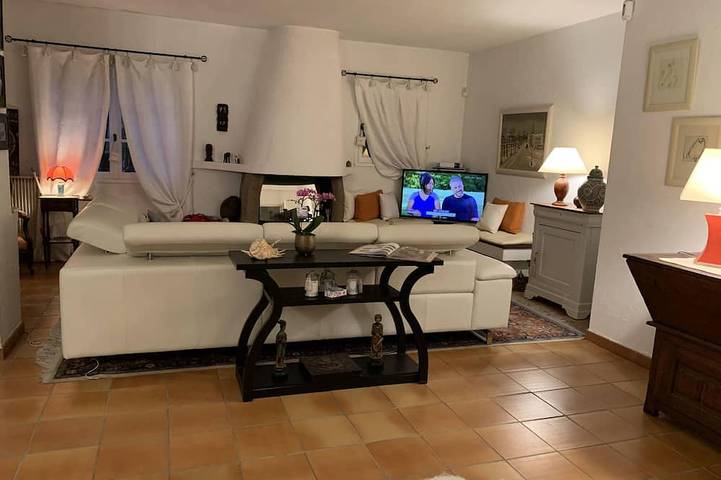 Villa pour 10 personnes, avec jardin et jacuzzi, animaux acceptés à Le Cannet - 4