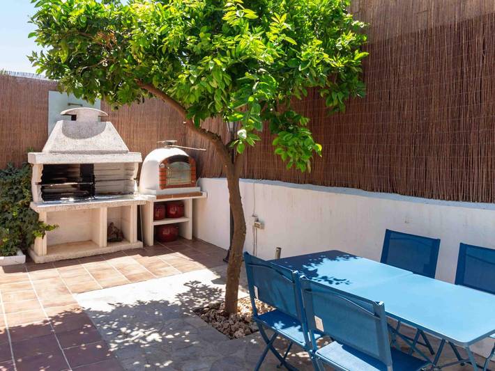 Casa rural para 10 personas, con Balcón y Terraza además de Jardín y Piscina en Parque Nacional de Sierra Nevada - 4