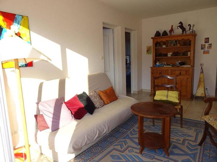 Gîte pour 5 personnes, avec vue ainsi que jardin et piscine à Coux