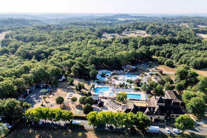 Gîte pour 4 personnes, avec piscine à Saint-Avit-de-Vialard - 2