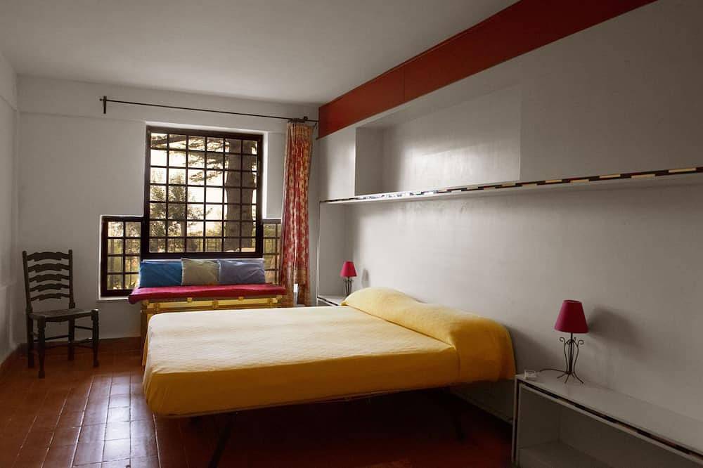 Relax with pool and see view! in Altavilla Milicia, Palermo Province