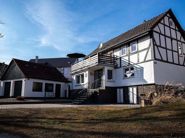 Ferienhaus für 6 Personen, mit Balkon und Terrasse sowie Garten und Sauna in Vöhl - 2