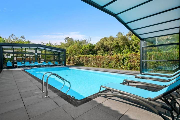 Hôtel pour 2 personnes, avec Terrasse et Jardin ainsi que Piscine et Vue dans Plage des Dames