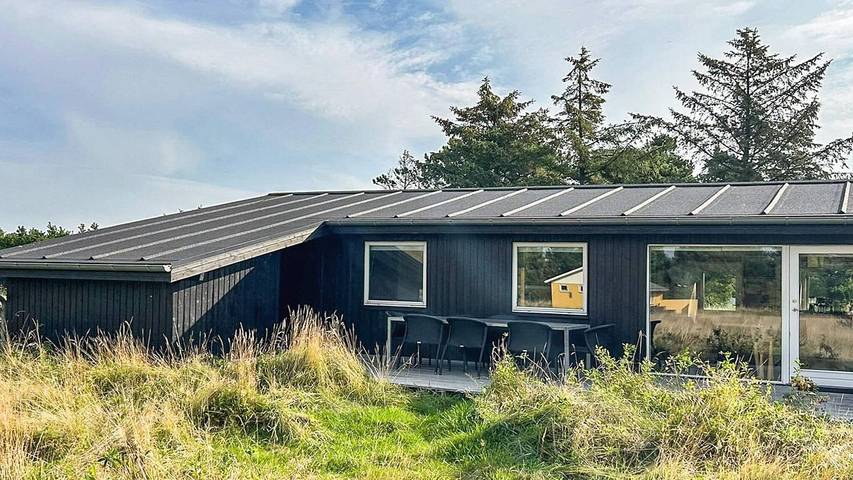 Ferieudlejning for 7 personer, med terrasse, husdyr tilladt i Sønderho