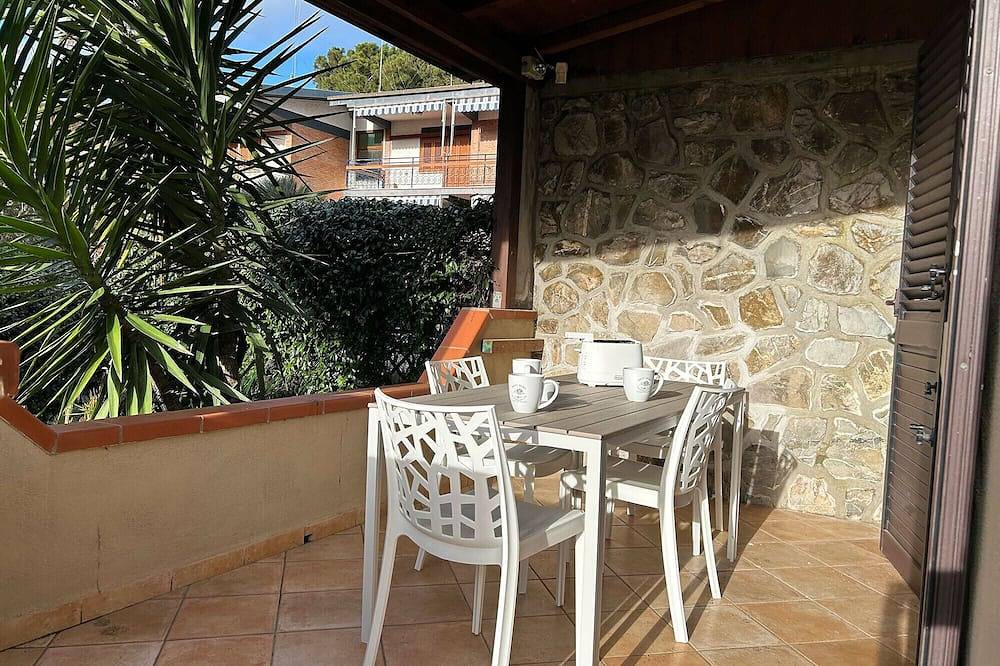 Entire apartment, La Casa di Marco near the sea in Marina di Grosseto, Grosseto