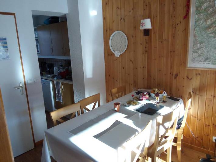 Chalet pour 4 personnes, avec vue ainsi que terrasse et piscine à Puy-Saint-Vincent - 2