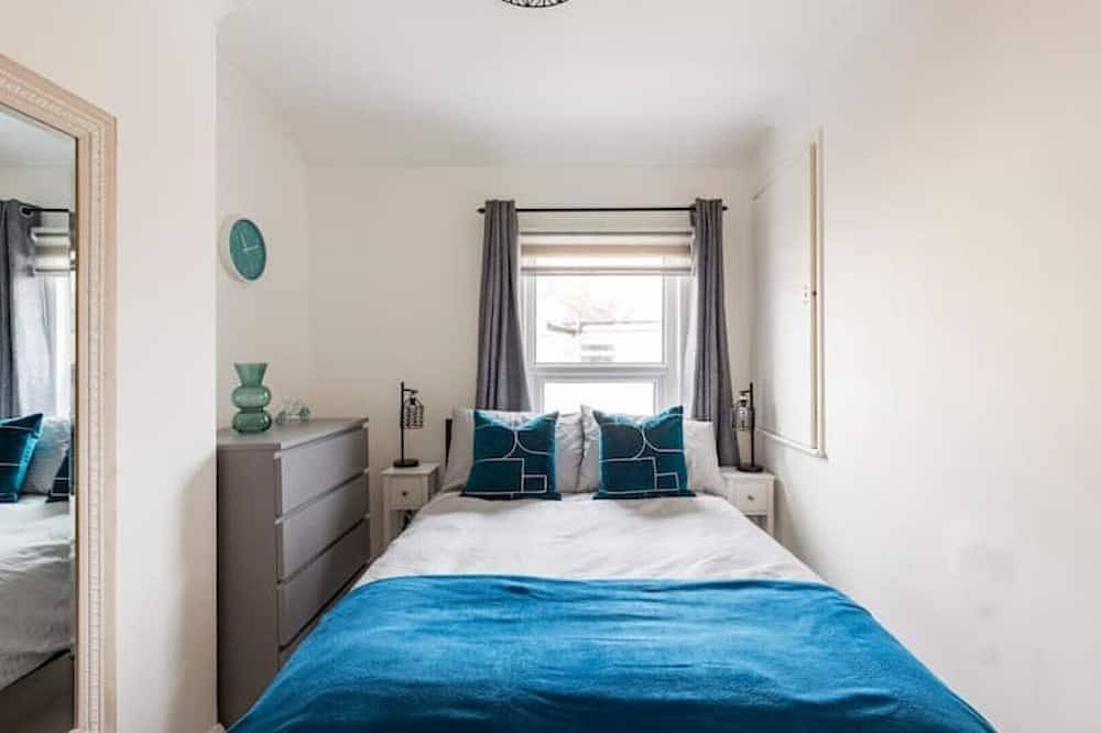 Charming Terraced House in the centre of Hoylake in Merseyside