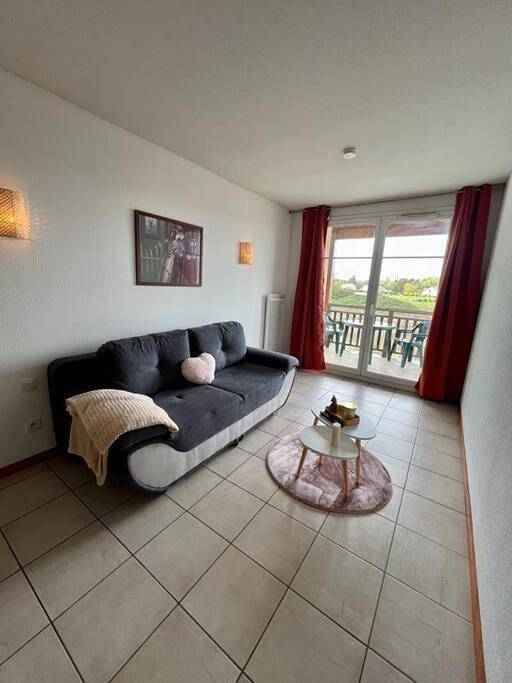 Gîte pour 4 personnes, avec sauna ainsi que terrasse et piscine à Levernois - 2