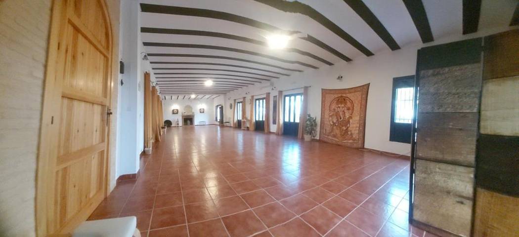 Casa rural para 44 personas, con piscina y jardín además de vistas y vistas al lago, Se admiten mascotas en Sierra Norte de Sevilla - 3