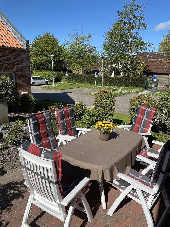 Ferienhaus für 6 Personen, mit Terrasse und Garten in Krummhörn - 2