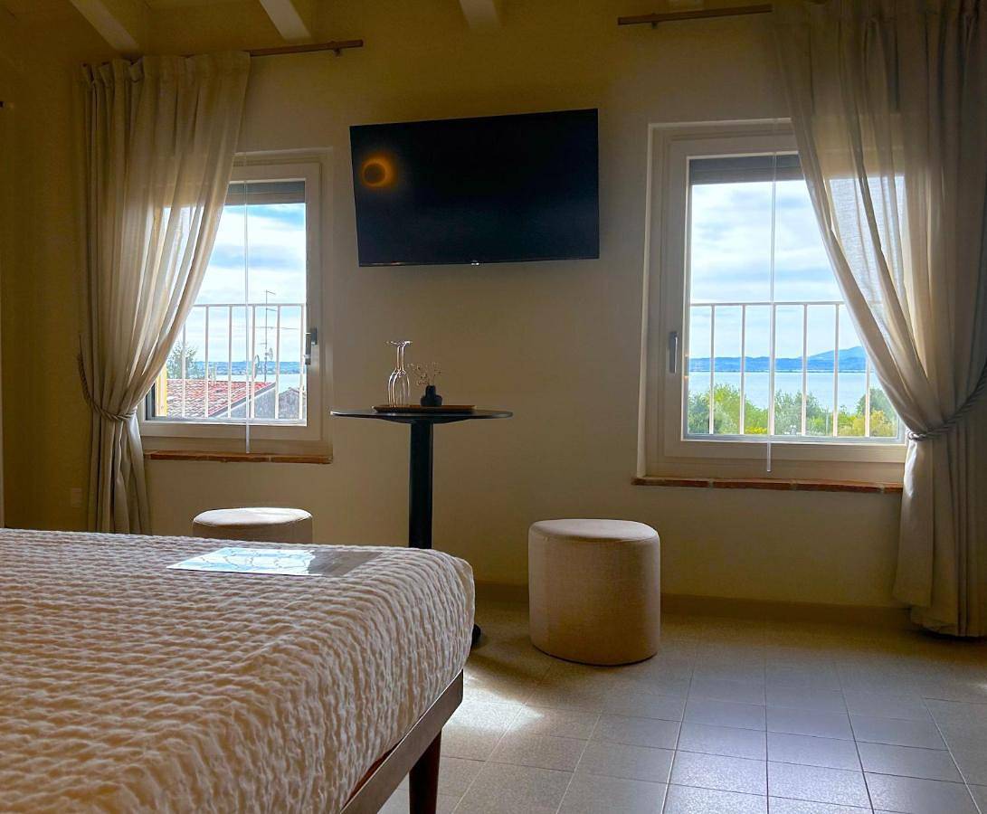 The Lake Suites - Luxury Suites in Lazise in Lazise, Gardasee-Berge