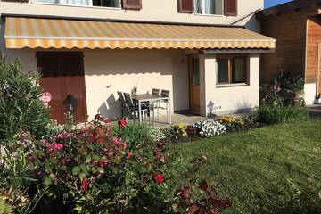 Gîte pour 2 personnes, avec jardin et terrasse à Spiez
