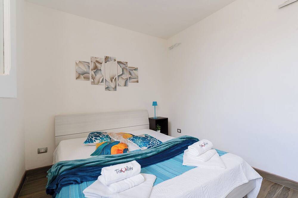 Stunning  villa with A/C, Wifi, hot tub, Tv, terrace and panoramic view, close to Otranto in Melendugno, Lecce Province