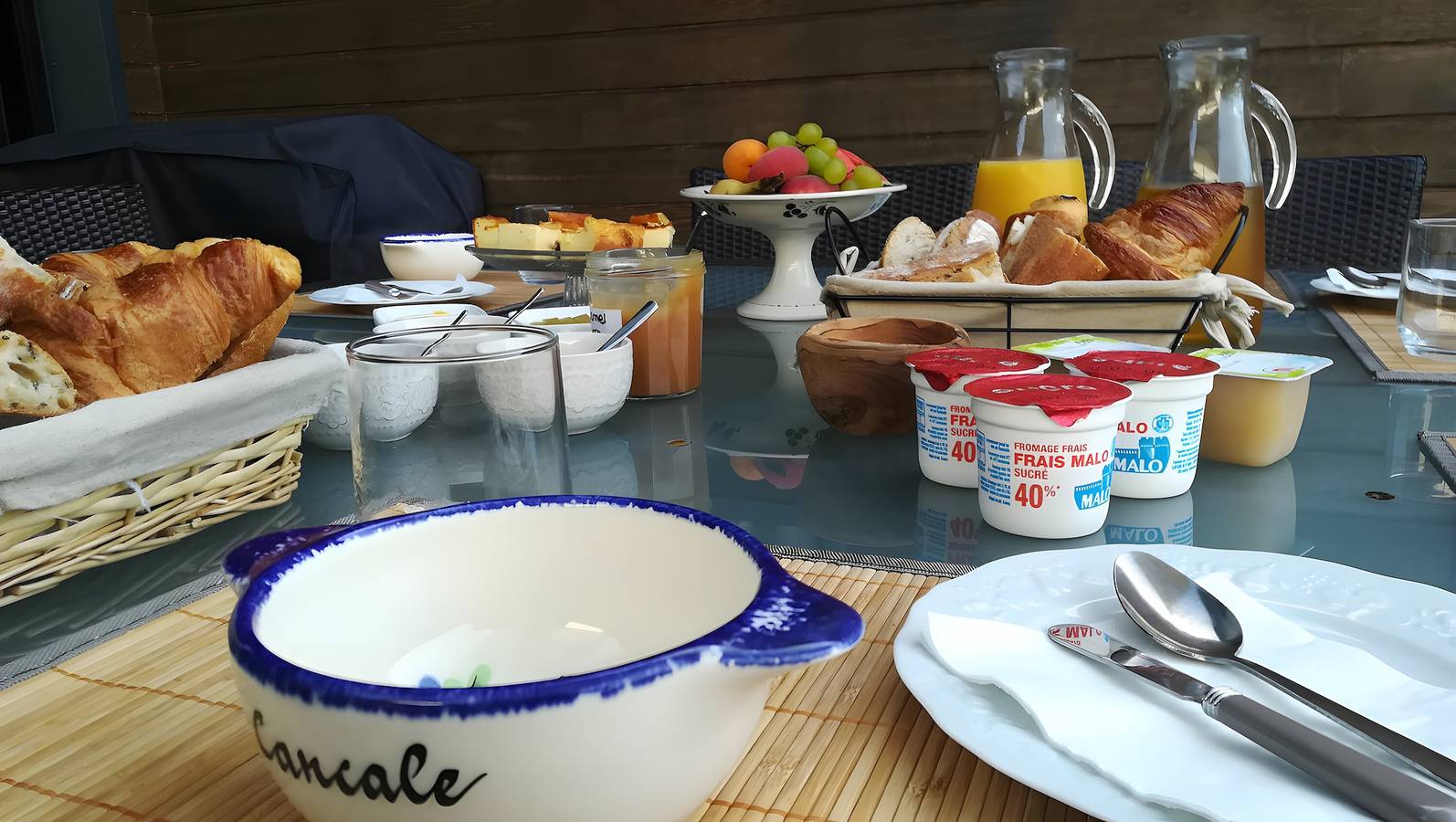 Bed & Breakfast „Chambre Port Briac“ mit Gemeinschaftspool, Terrasse & Wlan in Plouër-sur-Rance, Dinan und Umgebung