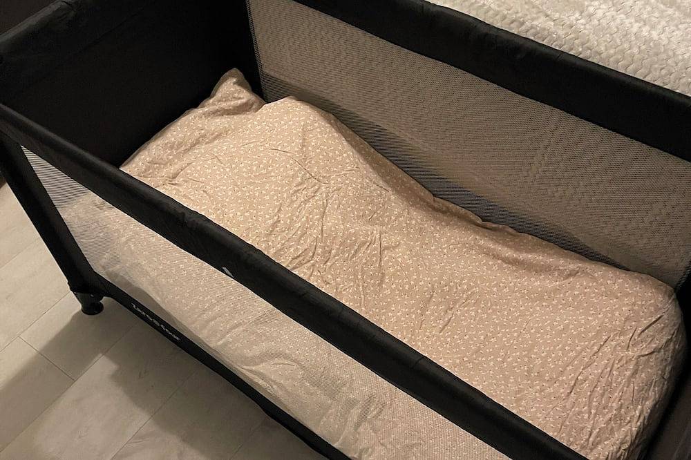 Hel leilighet, 2-bedroom apartment in brilliant Tromso with Wifi.Close to Tromso Airport in Kvaløya, Tromsø