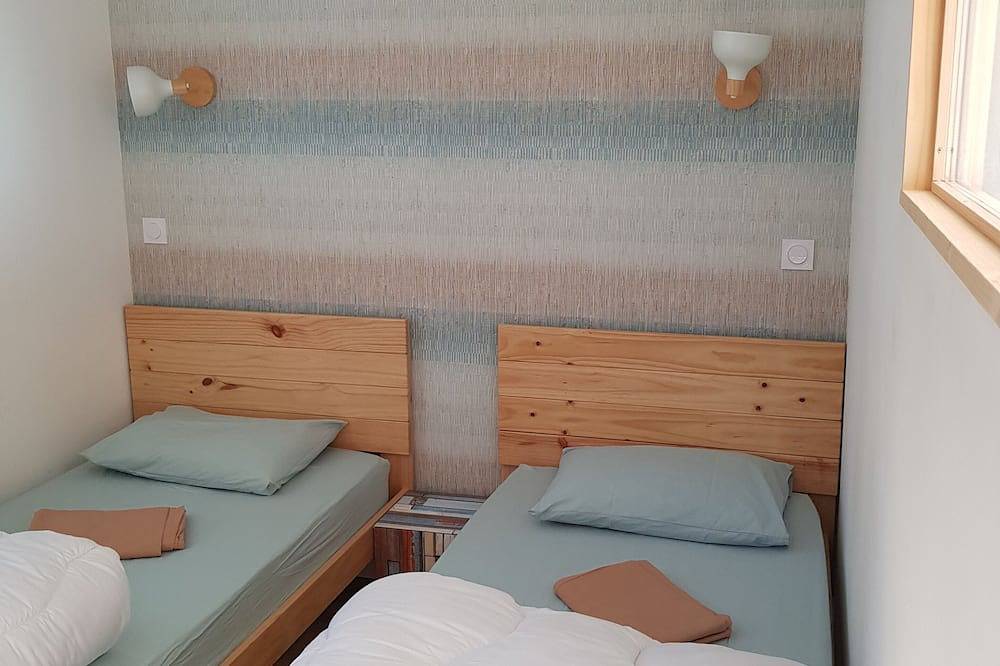 Contemporary cocooning house 4/6 persons in Novalaise, Chambéry region