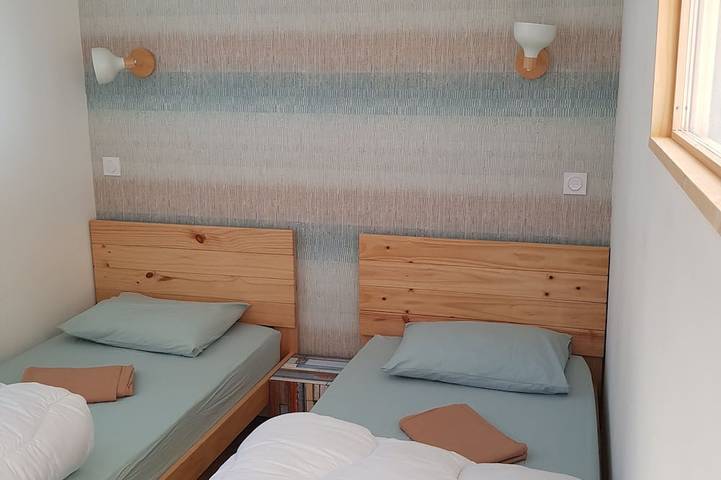 Location de vacances pour 6 personnes, avec terrasse et jardin à Novalaise - 4