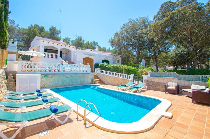 Villa pour 6 personnes, avec Balcon ainsi que Terrasse et Jardin à Cala Galdana