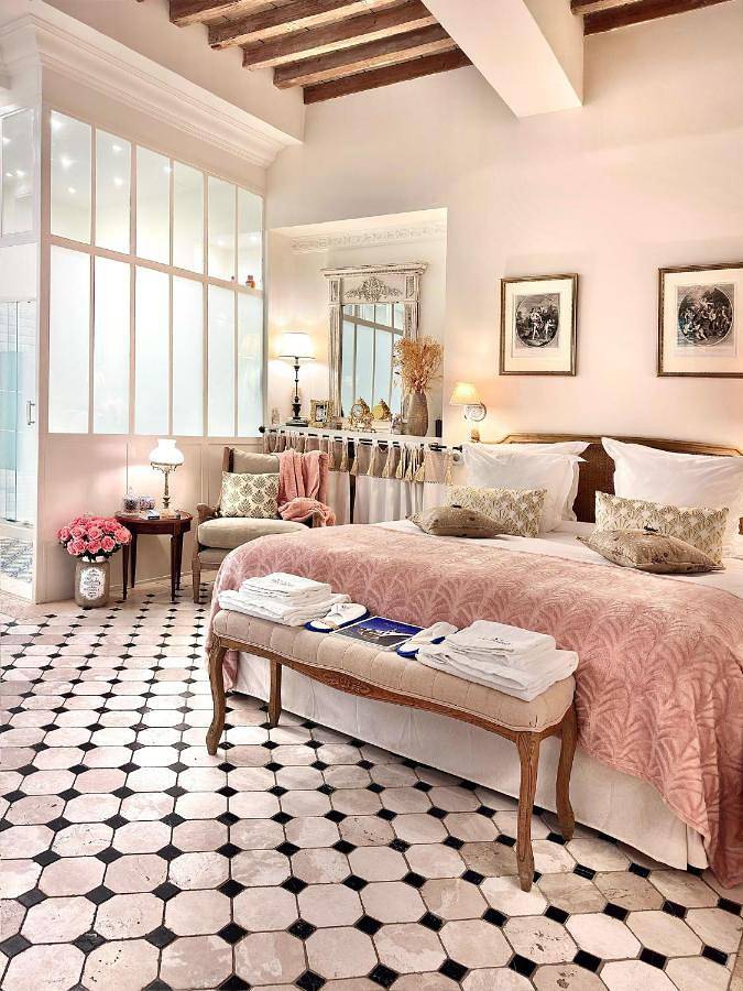 Gîte pour 2 personnes, avec piscine dans Cinema Utopia La Manutention Avignon - 4