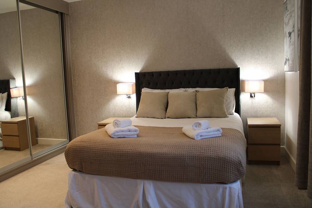 Luxury getaway home. 5 mins to Xscape and Junction 32 shopping centres! in Wakefield, Yorkshire del Oeste