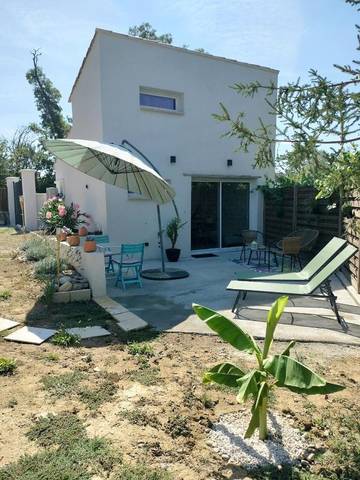 Gîte pour 2 personnes, avec jardin à Mallemoisson