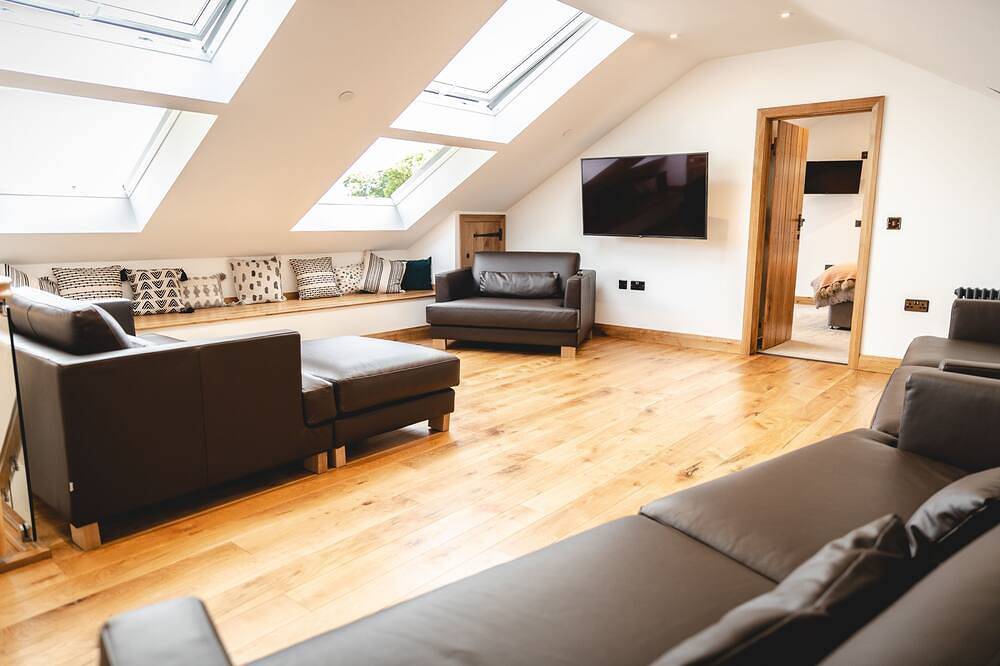 Luxurious cottage on working organic dairy farm in Pwllheli, Gwynedd