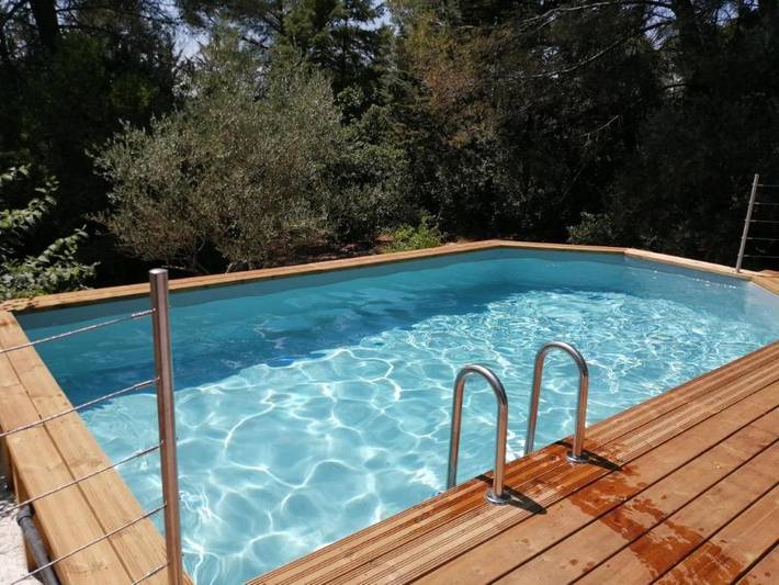 Chambre d’hôte pour 2 personnes, avec Balcon et Terrasse ainsi que Jardin et Piscine