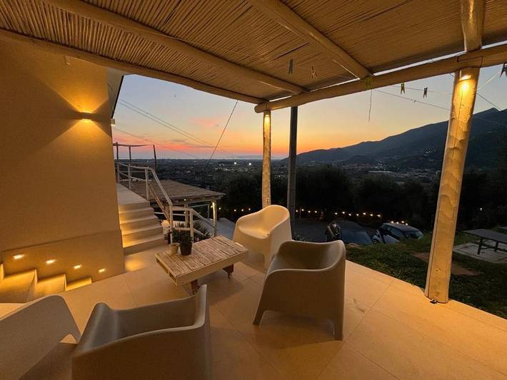 B&b per 4 persone, con Idromassaggio e Terrazza nonché Giardino e Panorama a Pietrasanta