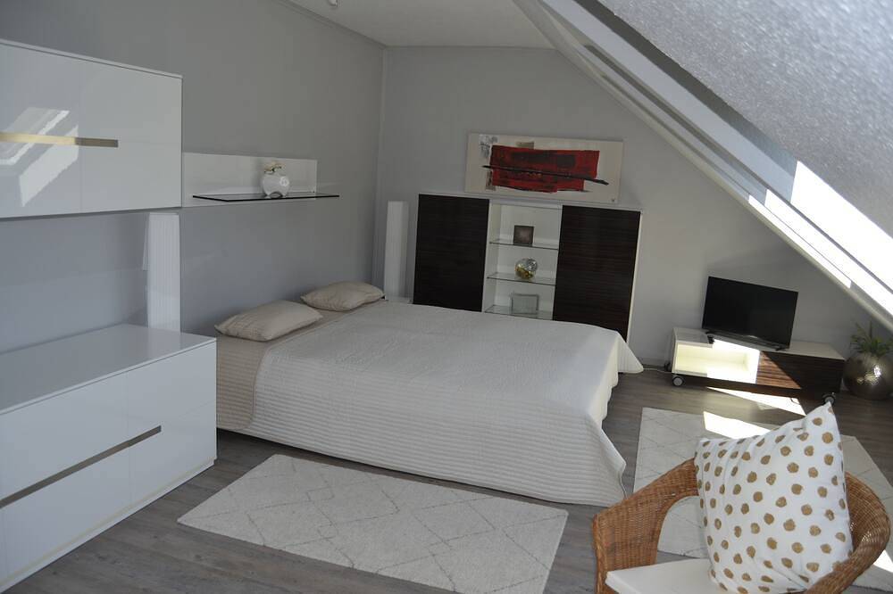 Ganze Wohnung, Ferienwohnung Meigen im Bergischen Land /Solingen in Solingen, Bergisches Land