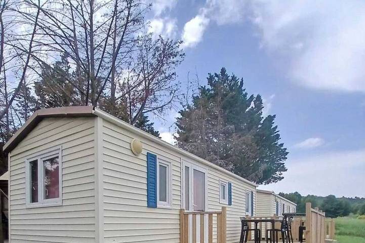 Mobil home pour 4 personnes à Villeveyrac