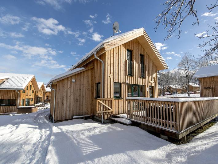 Chalet für 8 Personen, mit Sauna und Terrasse sowie Garten in Kreischberg