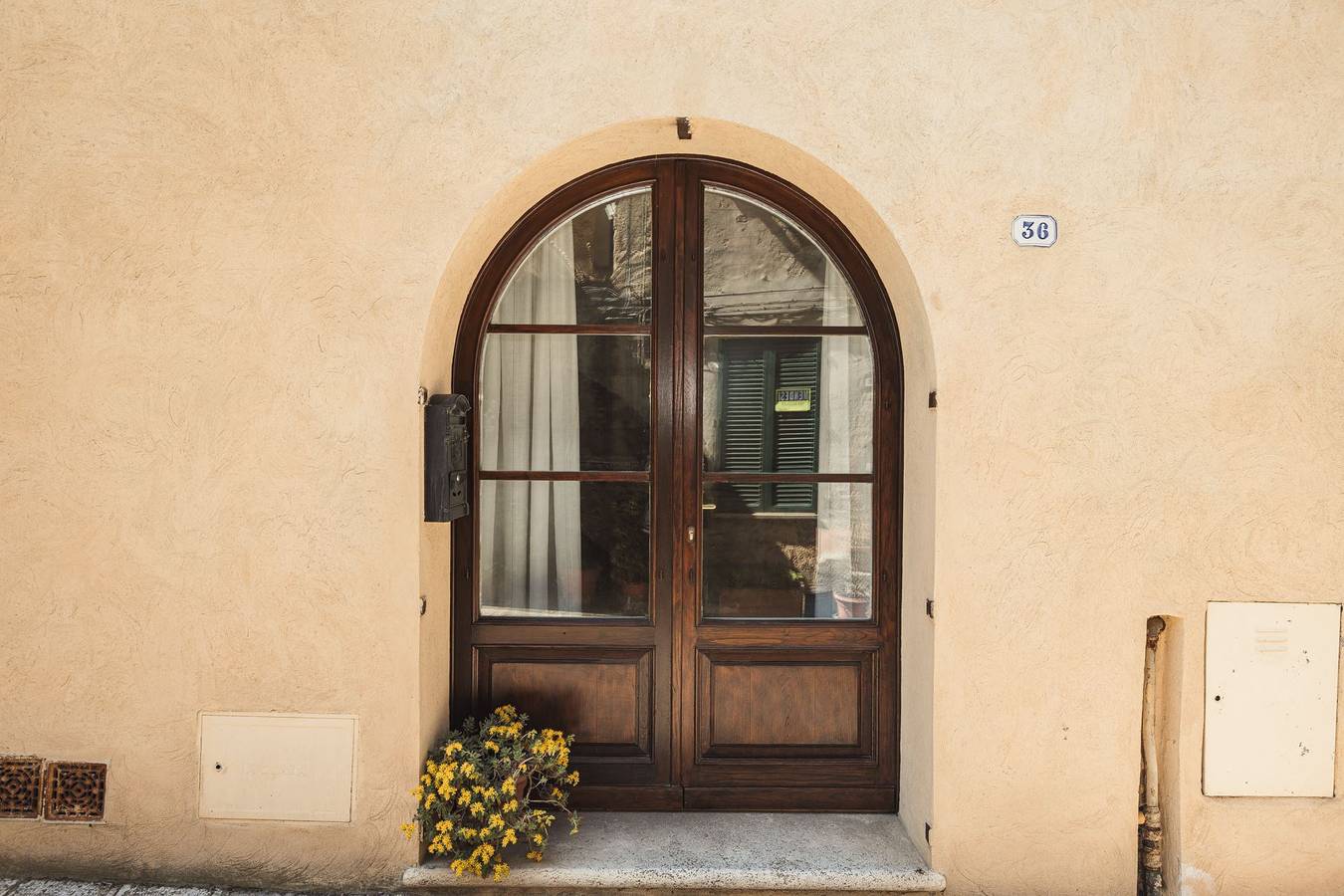 Entire holiday apartment, Giardino Segreto - Appartamento Cielo-Terra in Toscana in Cetona, Siena Province