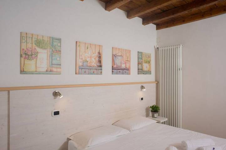 Ganze Wohnung, La Corte di Zizi-apartament Lago: perfect for young couples in Holmes Lido (Cernobbio), Cernobbio