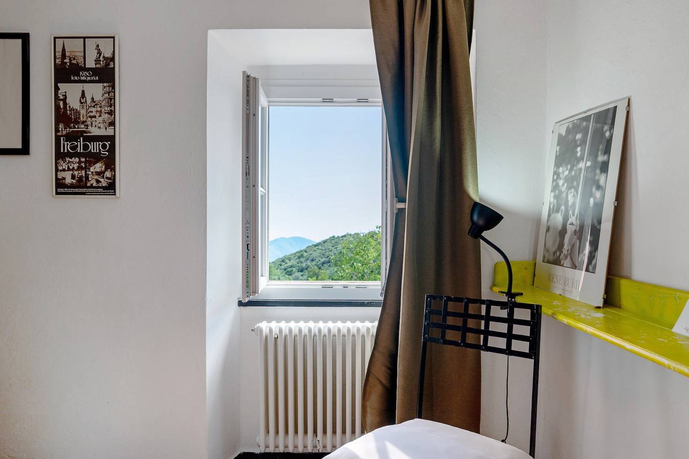 Camera 'Doppia 3' con Vista Mare e Giardino in Comune in Castiglione Chiavarese, Riviera di Levante
