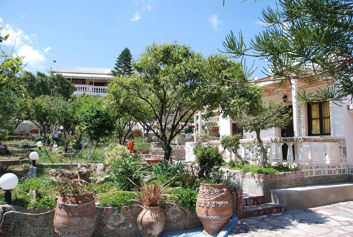 Villa für 6 Personen, mit Ausblick und Garten sowie Terrasse auf Kreta - 2