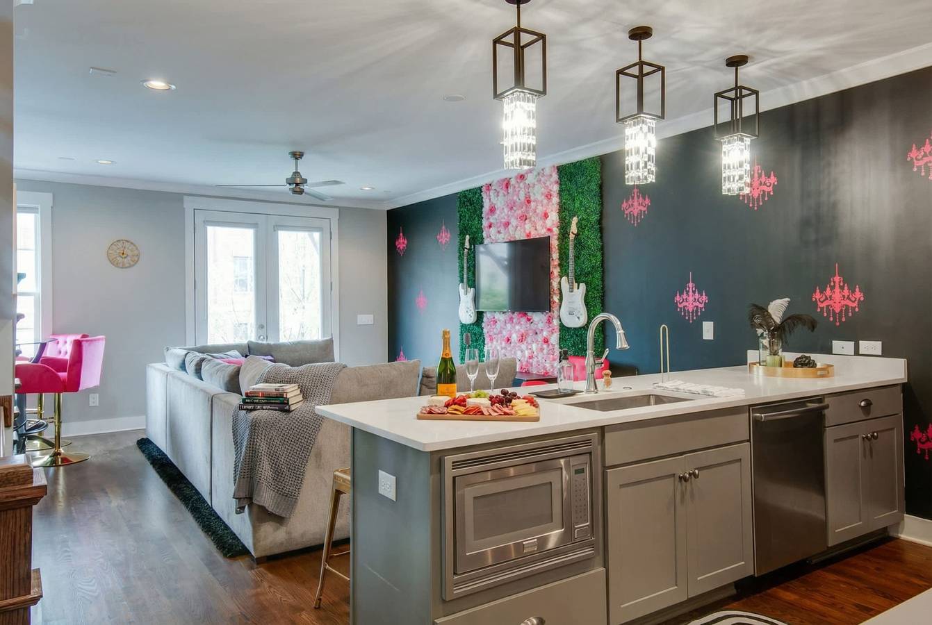 Close to the Gulch - Book Today in Nashville, Tennessee