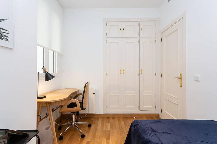 Appartamento intero, Comfortable apartment in Madrid's Barrio de las Letras in Centro (Madrid), Madrid