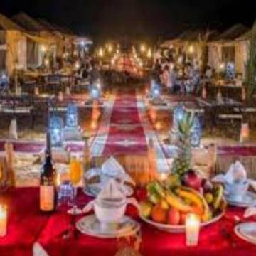 Cottage pour 2 personnes, avec jardin et terrasse ainsi que vue et piscine dans Merzouga