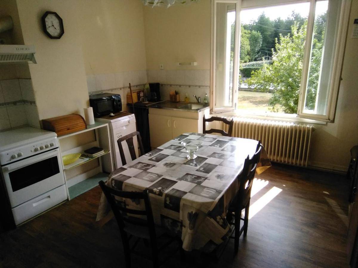 Two-Bedroom House in Miramont-de-Guyenne, Région de Marmande