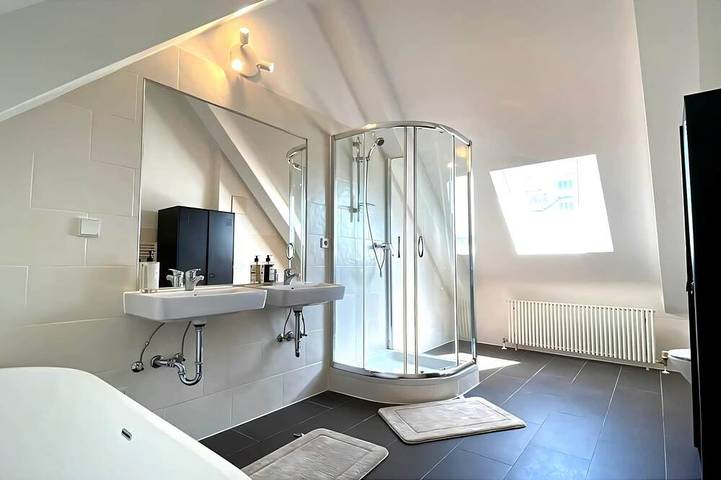 Apartamento entero, Above the rooftops of Leipzig — Rooftop terrace, downtown in Leipzig Mitte, Leipzig
