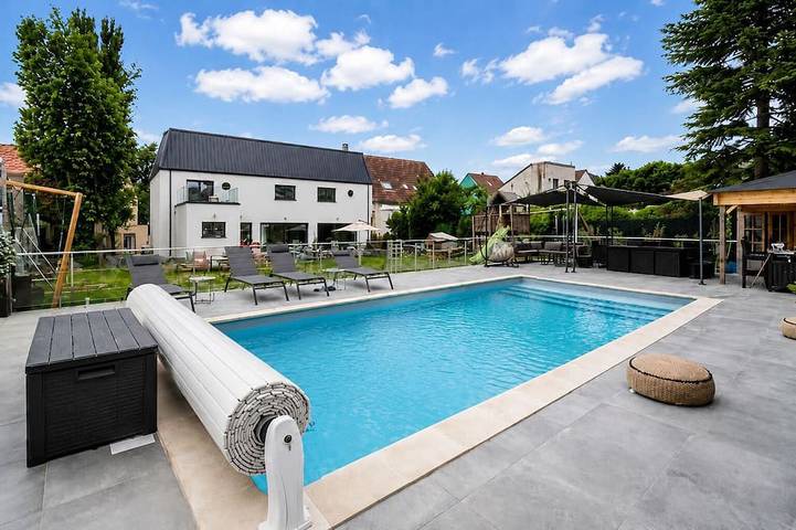 Gîte pour 12 personnes, avec Jardin