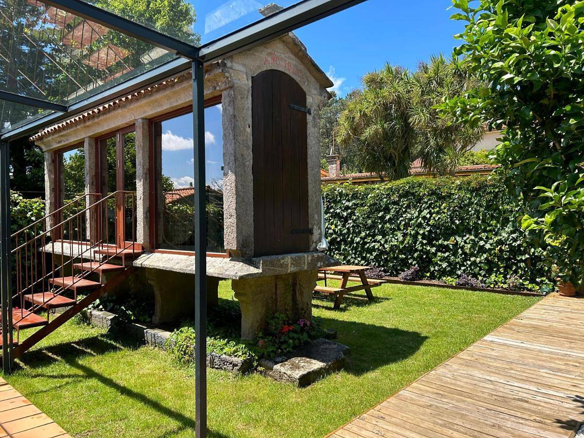 Entire apartment, One-Bedroom Apartment with Garden View "Bloque 2" in Santiago de Compostela, La Coruña Province
