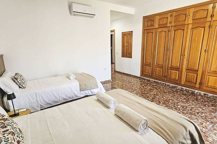 Location de vacances pour 16 personnes, avec Balcon et Piscine dans La Lantejuela - 4