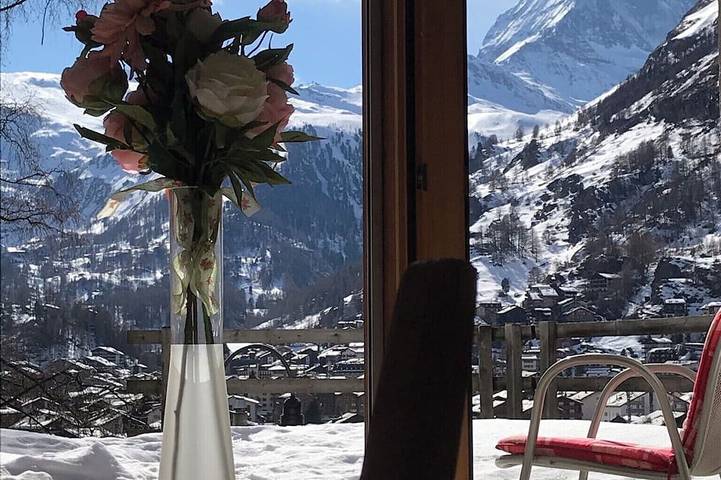 Ferienhaus für 4 Personen, mit Terrasse und Garten in Zermatt