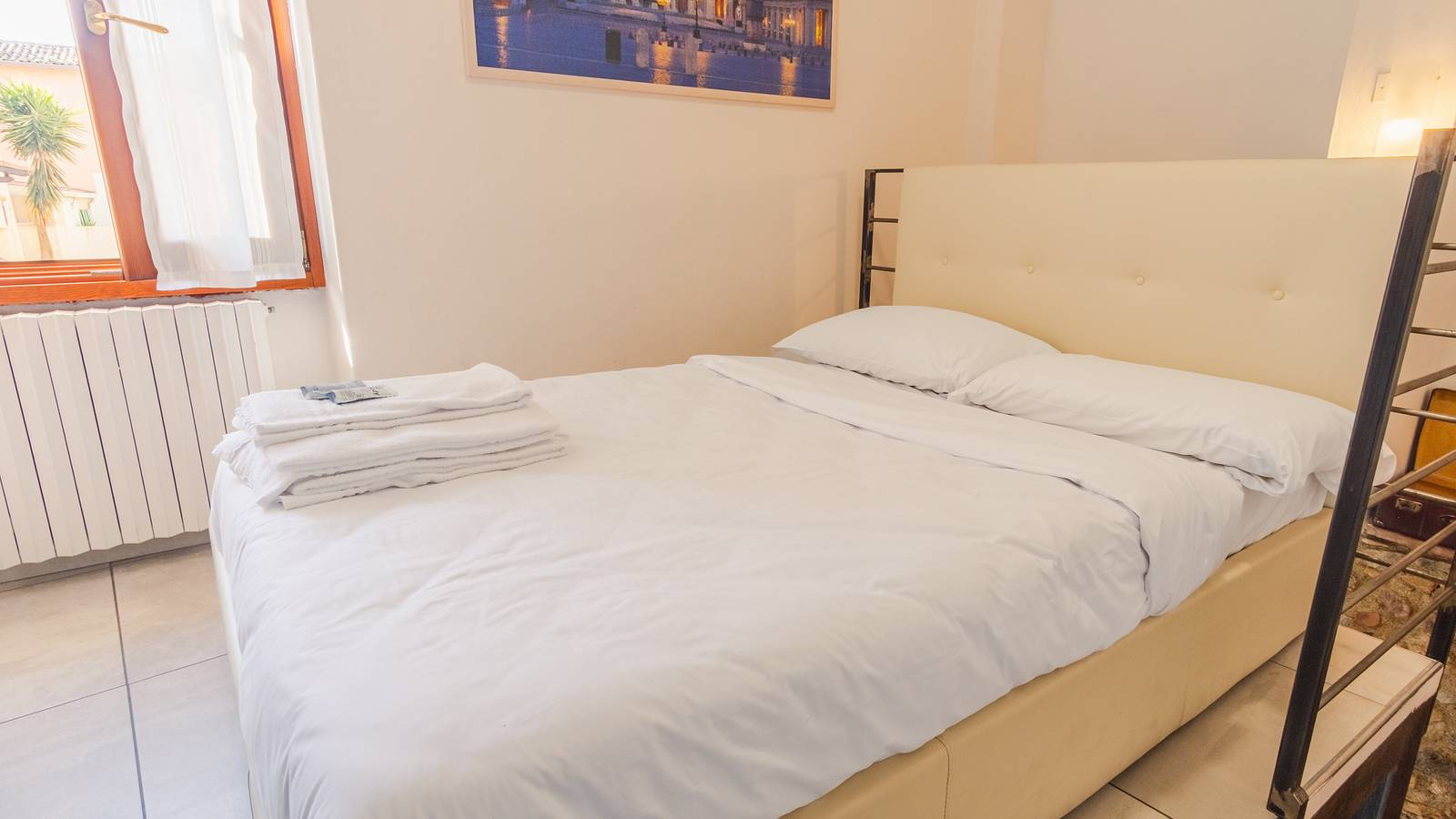 Appartamento intero, Appartamento vacanze per 5 persone con giardino in Padenghe sul Garda, Prealpi Gardesane