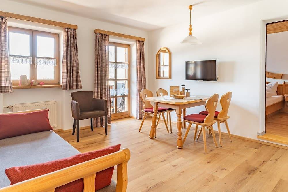 Ganze Wohnung, Drei-Raum-Ferienwohnung Abendrot in Reit im Winkl, Bayerische Alpen