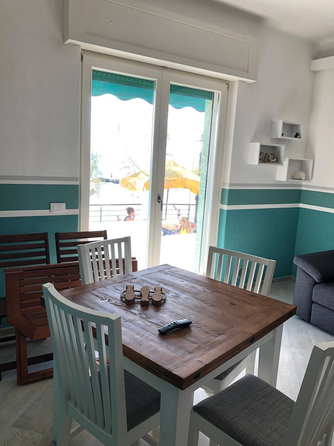 Ganze Wohnung, Mori's Beautiful Sea front Apartment - With A/C in Monterosso al Mare, Monterosso al Mare Gemeinde