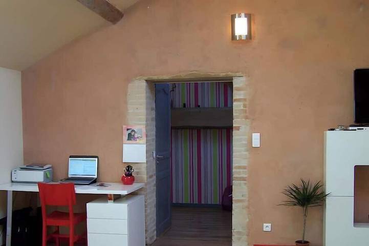 Location de vacances pour 6 personnes, avec Balcon et Jardin à Jons