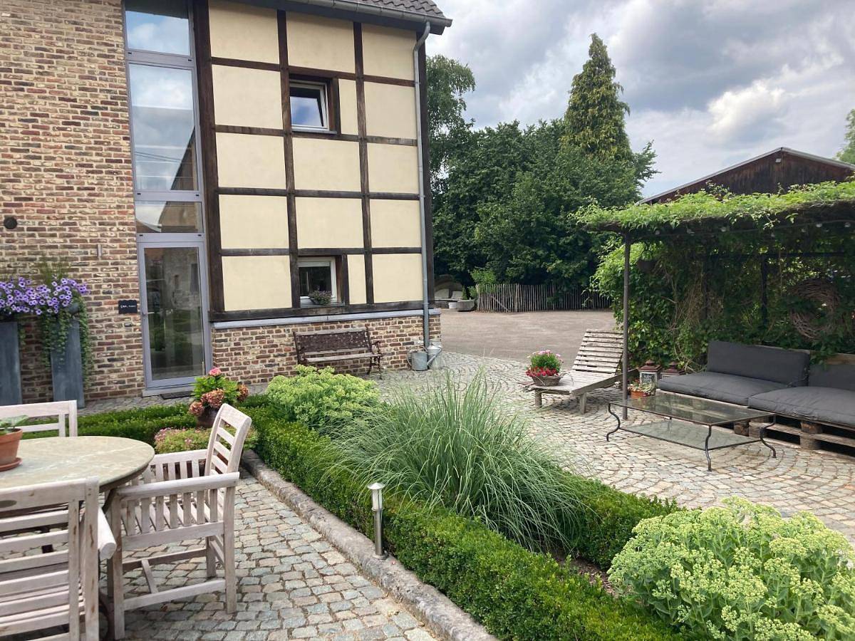 Three-Bedroom House in Voeren, Belgisch-Limburg