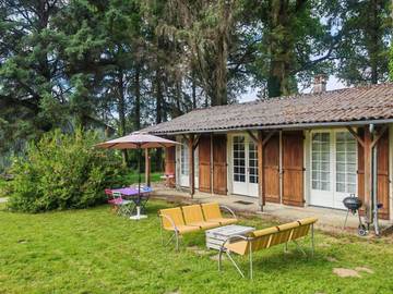 Gîte pour 4 personnes, avec jardin et terrasse à Ladignac-le-Long